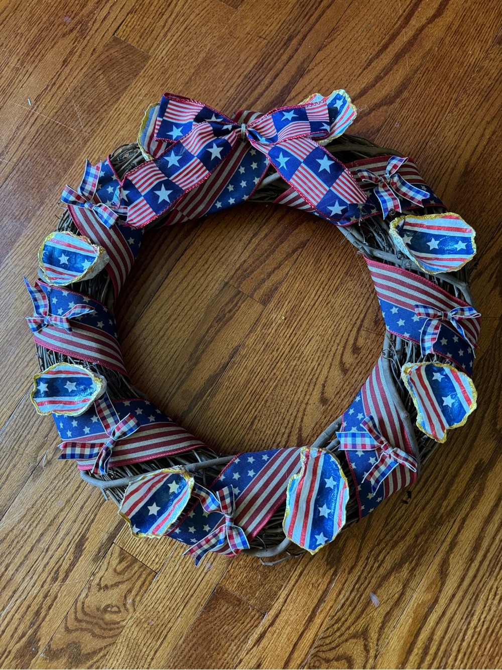 Patriotic Star & Stripe Shell Wreath - Red, White & Blue